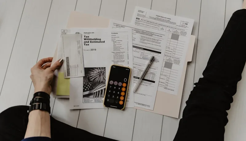 Calcul des impôts et charges pour un micro-entrepreneur